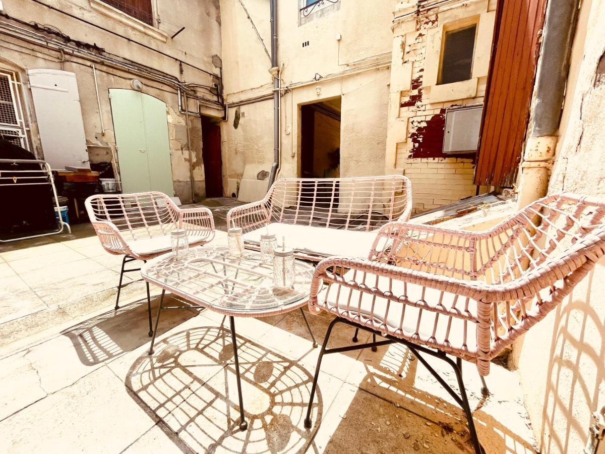 Appartamento Le Coeur De Nîmes Esterno foto